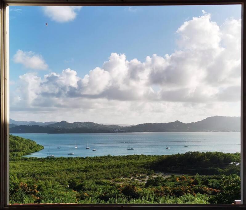 Vue Sur Mer A La Villa Parme Le Robert Bagian luar foto
